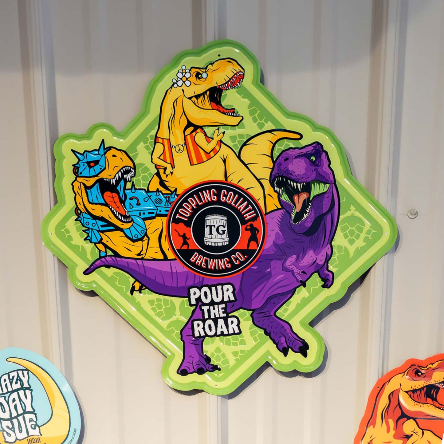 Tin Tacker-Pour the Roar